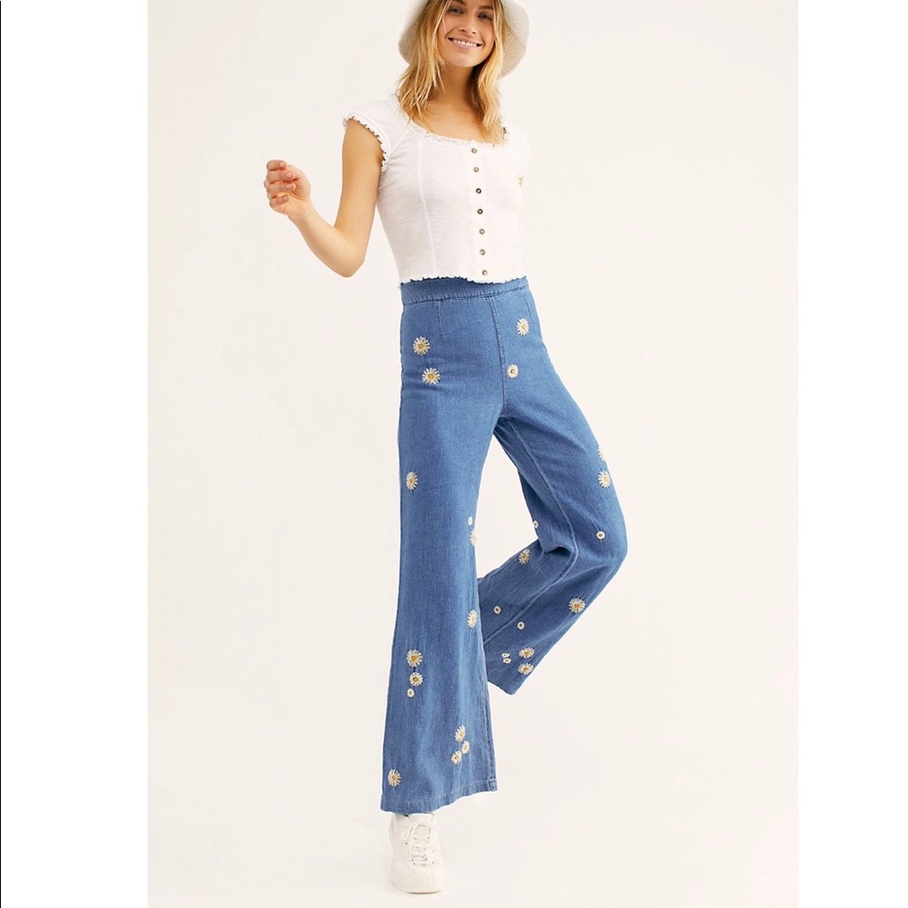 Free People Embroidered Flower Jeans Wide Legs - Picture 2 of 5